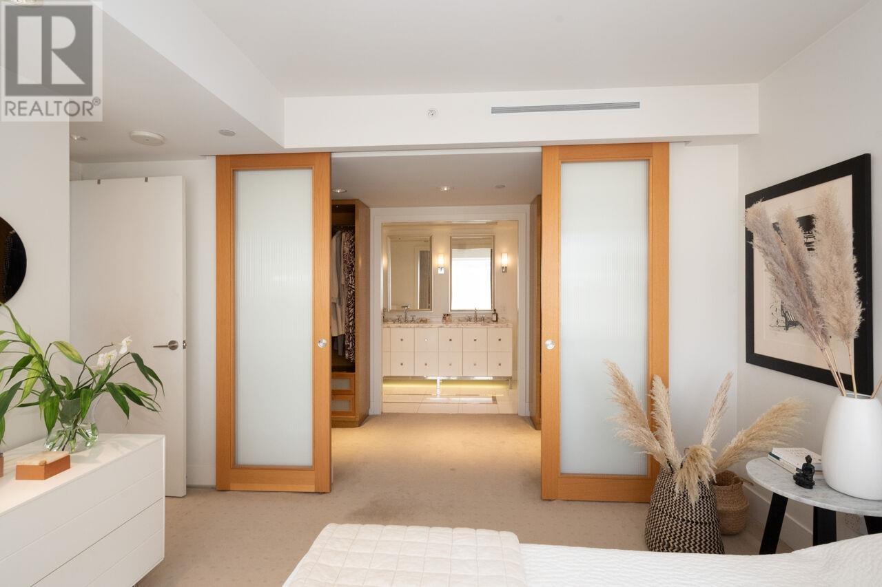 Listing Picture 21 of 40 : 2001 667 HOWE STREET, Vancouver / 溫哥華 - 魯藝地產 Yvonne Lu Group - MLS Medallion Club Member