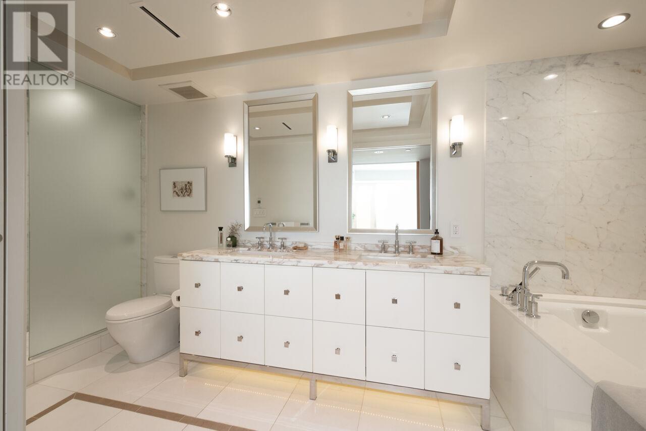 Listing Picture 23 of 40 : 2001 667 HOWE STREET, Vancouver / 溫哥華 - 魯藝地產 Yvonne Lu Group - MLS Medallion Club Member