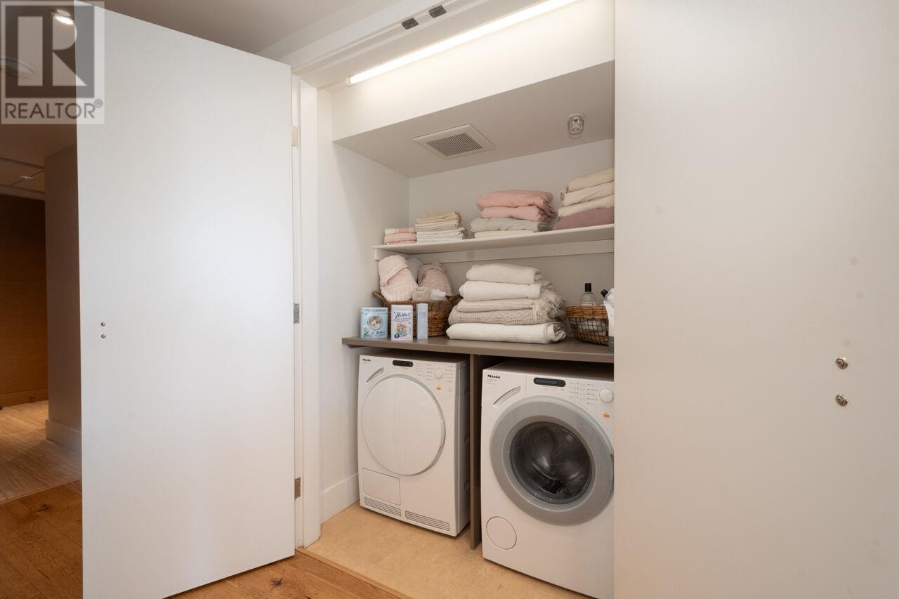 Listing Picture 29 of 40 : 2001 667 HOWE STREET, Vancouver / 溫哥華 - 魯藝地產 Yvonne Lu Group - MLS Medallion Club Member