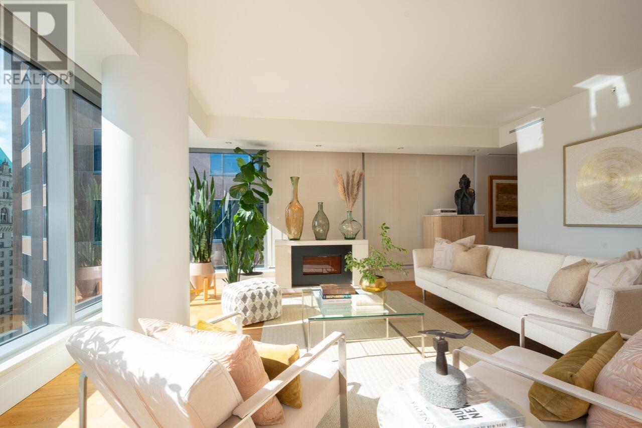 Listing Picture 3 of 40 : 2001 667 HOWE STREET, Vancouver / 溫哥華 - 魯藝地產 Yvonne Lu Group - MLS Medallion Club Member