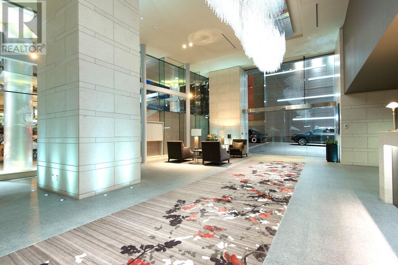 Listing Picture 34 of 40 : 2001 667 HOWE STREET, Vancouver / 溫哥華 - 魯藝地產 Yvonne Lu Group - MLS Medallion Club Member