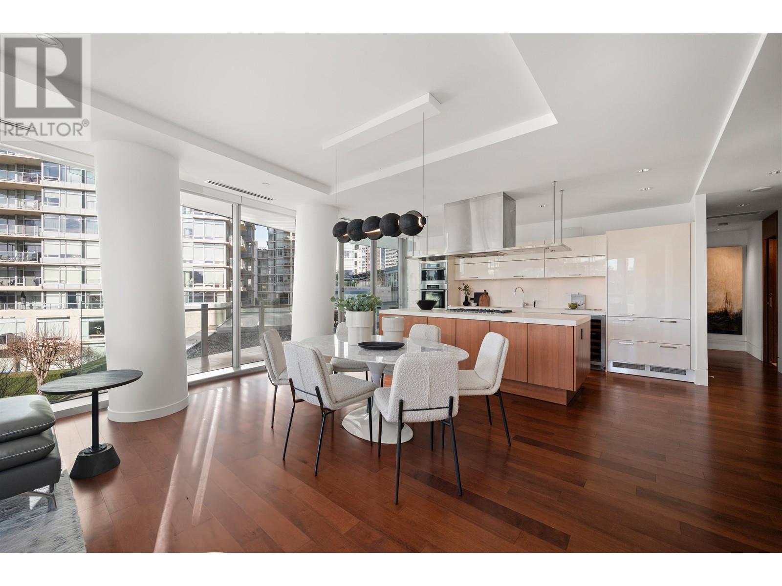 Listing Picture 12 of 37 : 301 1560 HOMER MEWS, Vancouver / 溫哥華 - 魯藝地產 Yvonne Lu Group - MLS Medallion Club Member