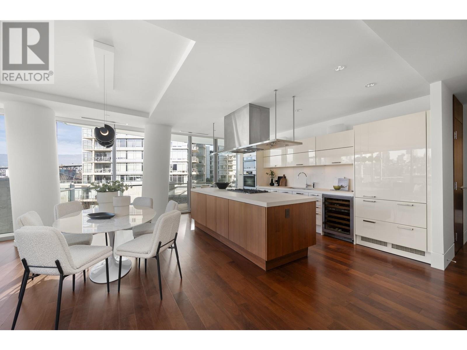 Listing Picture 13 of 37 : 301 1560 HOMER MEWS, Vancouver / 溫哥華 - 魯藝地產 Yvonne Lu Group - MLS Medallion Club Member