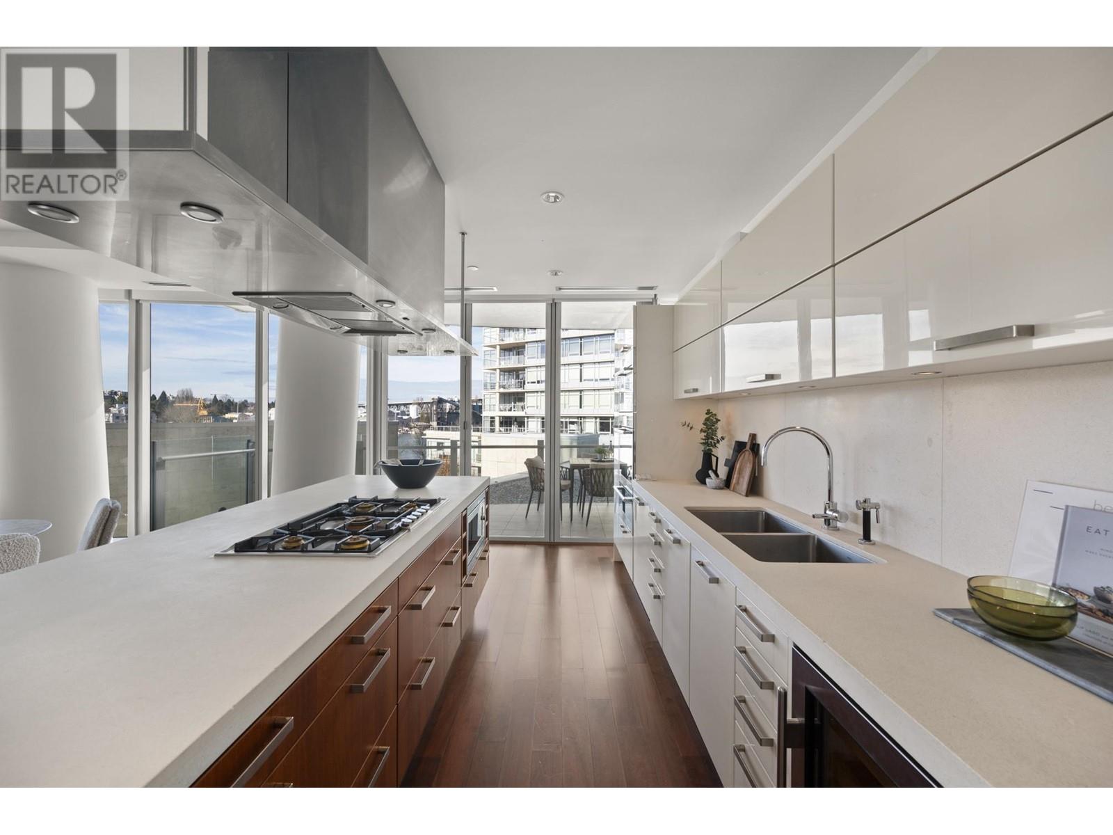 Listing Picture 16 of 37 : 301 1560 HOMER MEWS, Vancouver / 溫哥華 - 魯藝地產 Yvonne Lu Group - MLS Medallion Club Member