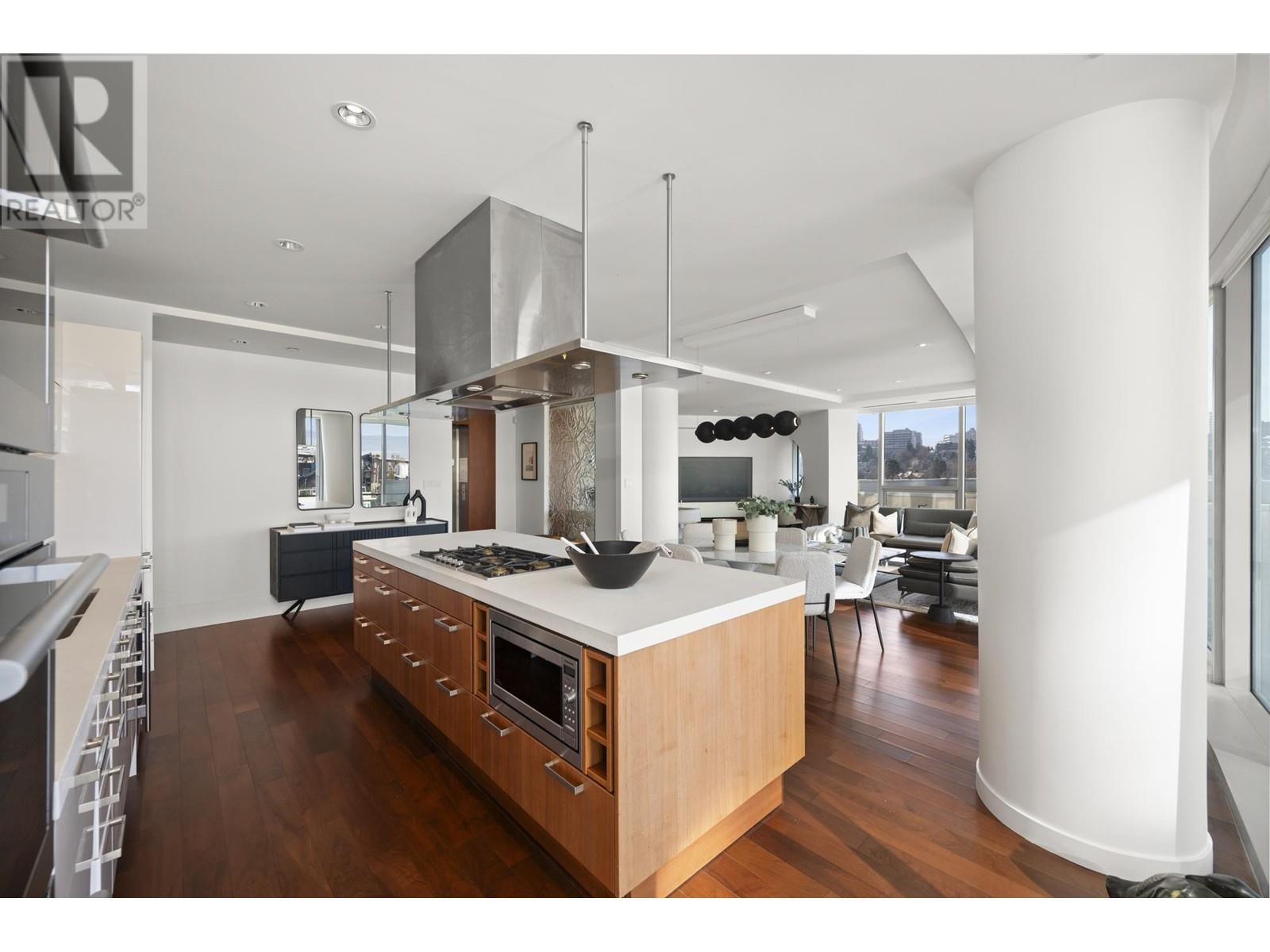 Listing Picture 17 of 37 : 301 1560 HOMER MEWS, Vancouver / 溫哥華 - 魯藝地產 Yvonne Lu Group - MLS Medallion Club Member