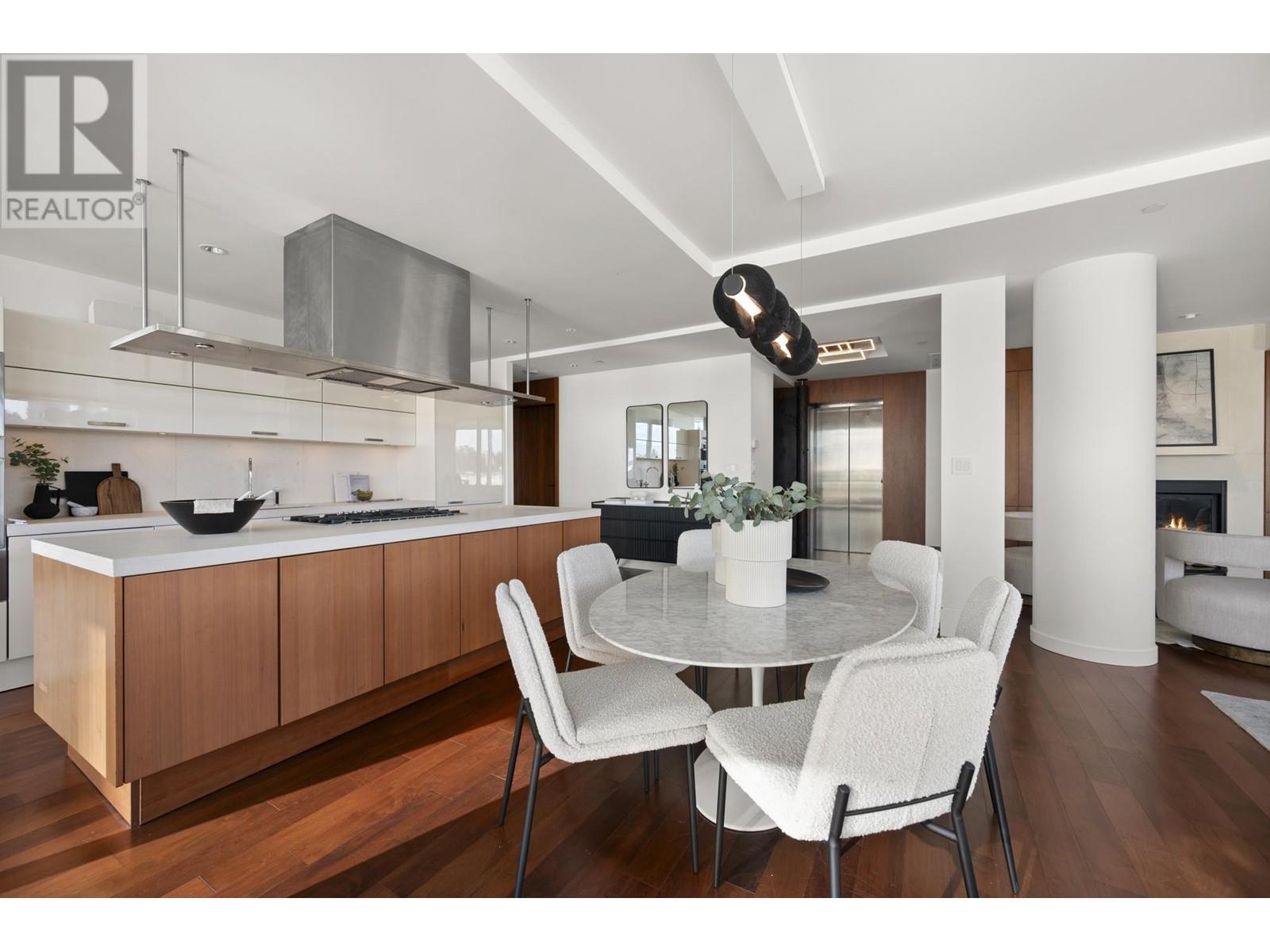 Listing Picture 19 of 37 : 301 1560 HOMER MEWS, Vancouver / 溫哥華 - 魯藝地產 Yvonne Lu Group - MLS Medallion Club Member