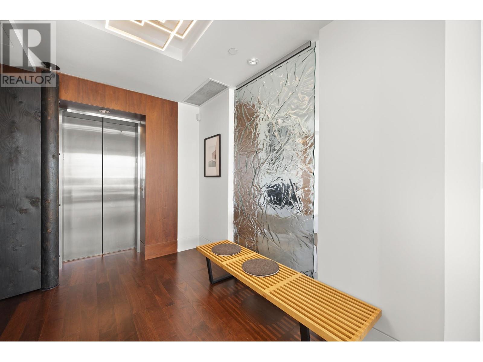 Listing Picture 33 of 37 : 301 1560 HOMER MEWS, Vancouver / 溫哥華 - 魯藝地產 Yvonne Lu Group - MLS Medallion Club Member