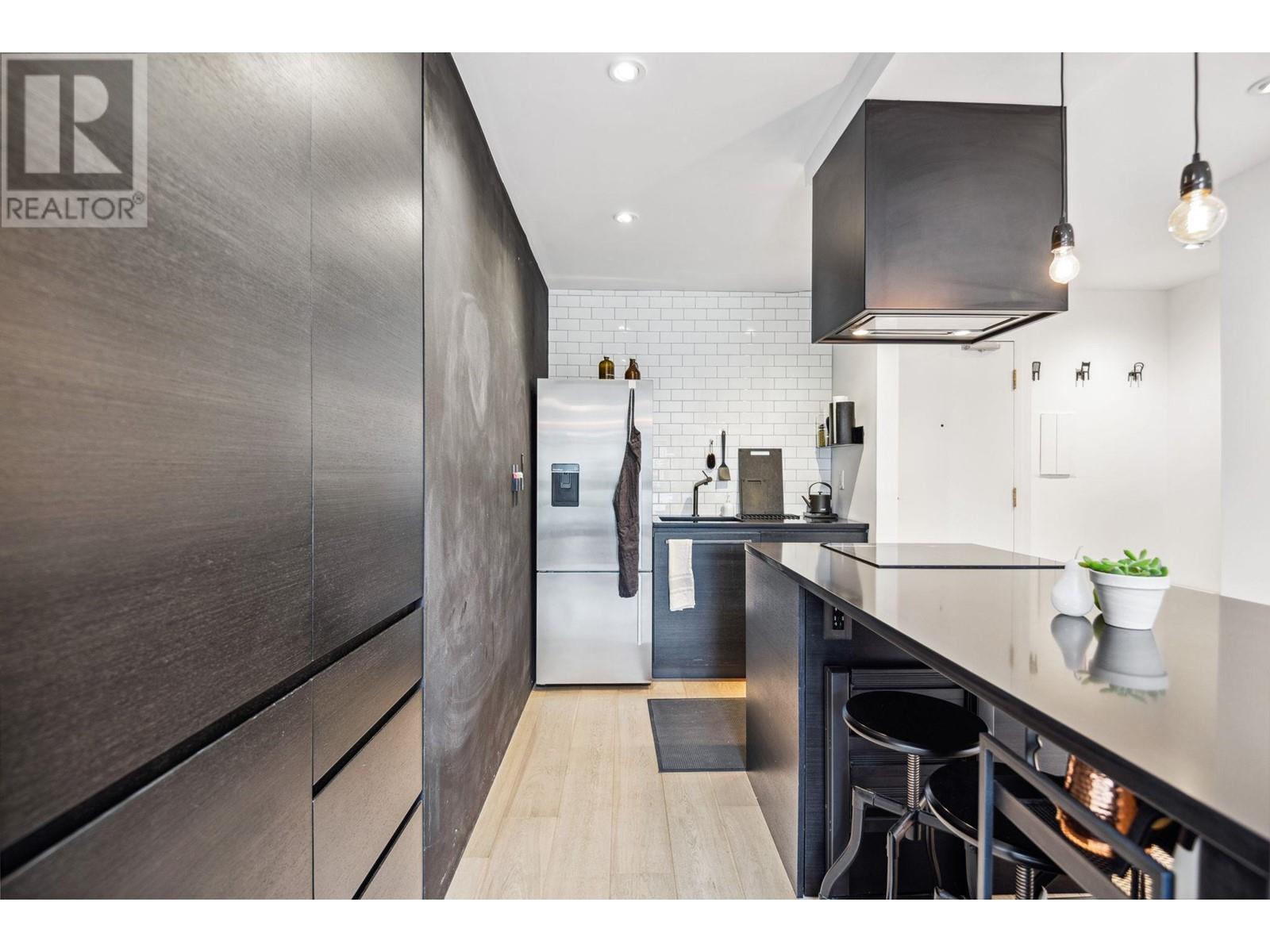 Ph1 2125 York Avenue, Vancouver, British Columbia  V6K 1C4 - Photo 9 - R2973506