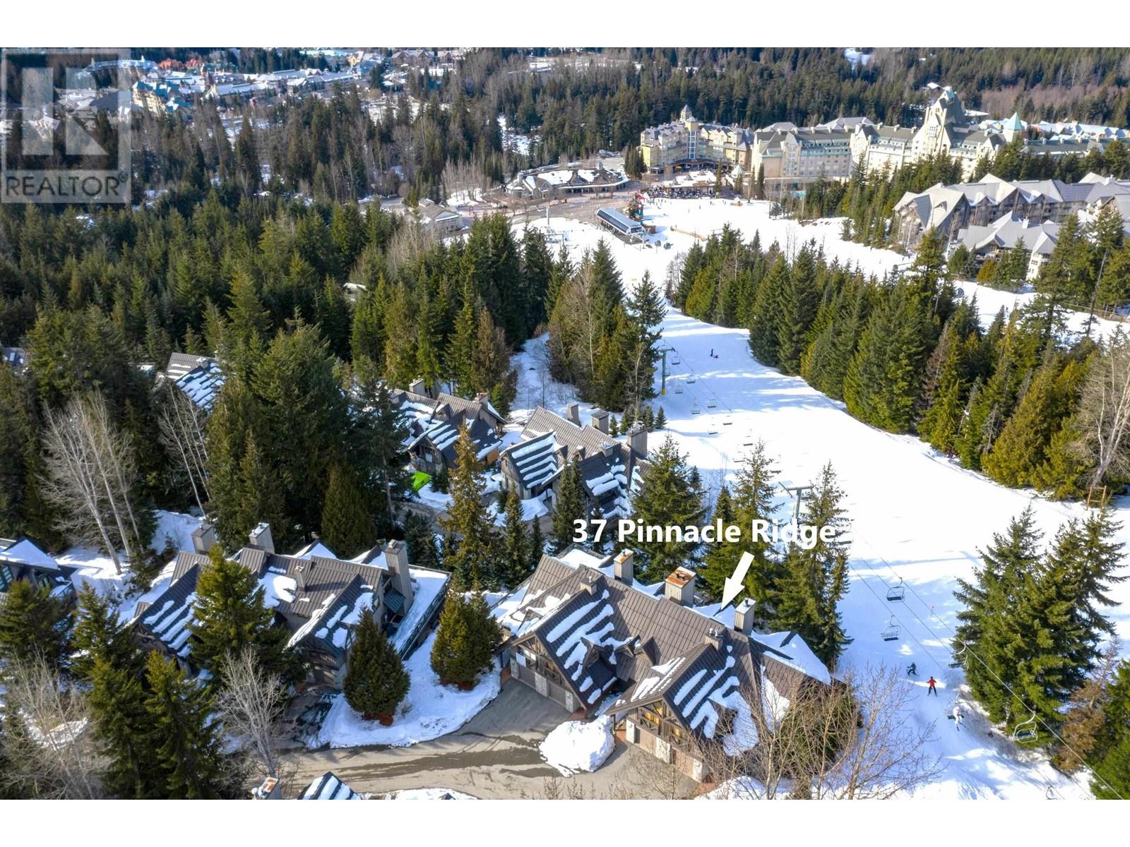 37 4700 Glacier Drive, Whistler, British Columbia  V0N 1B4 - Photo 2 - R2973521