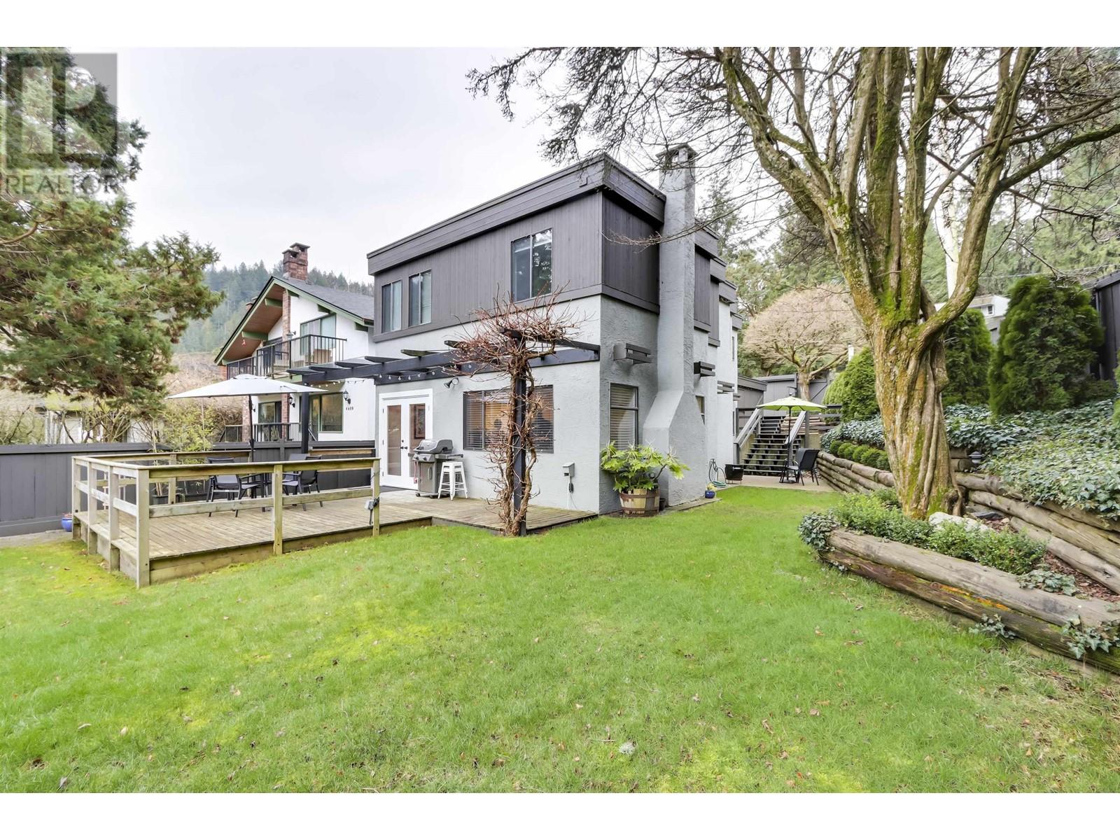 Property at 6590 NELSON AVENUE image 1