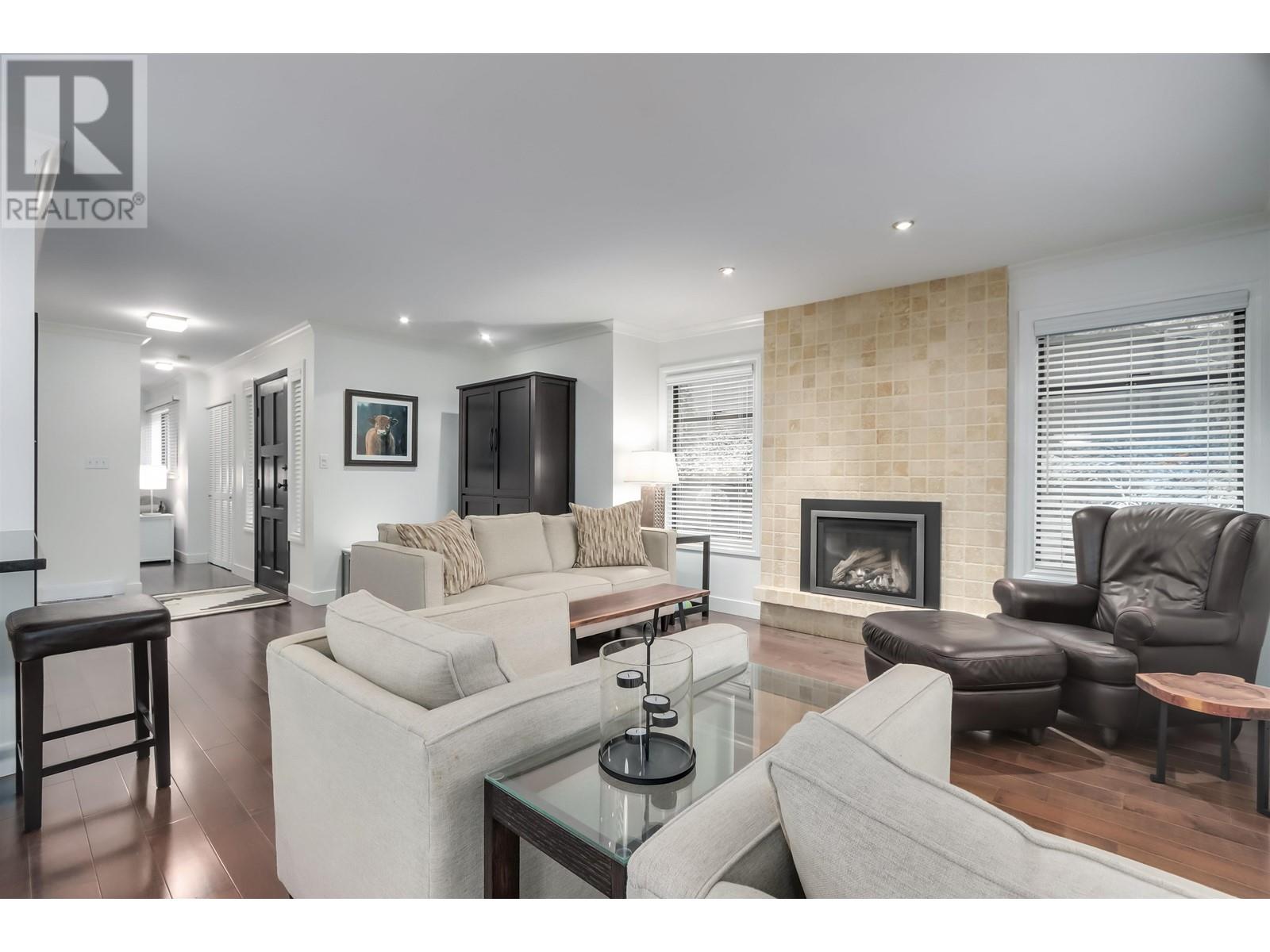 Property at 6590 NELSON AVENUE image 3