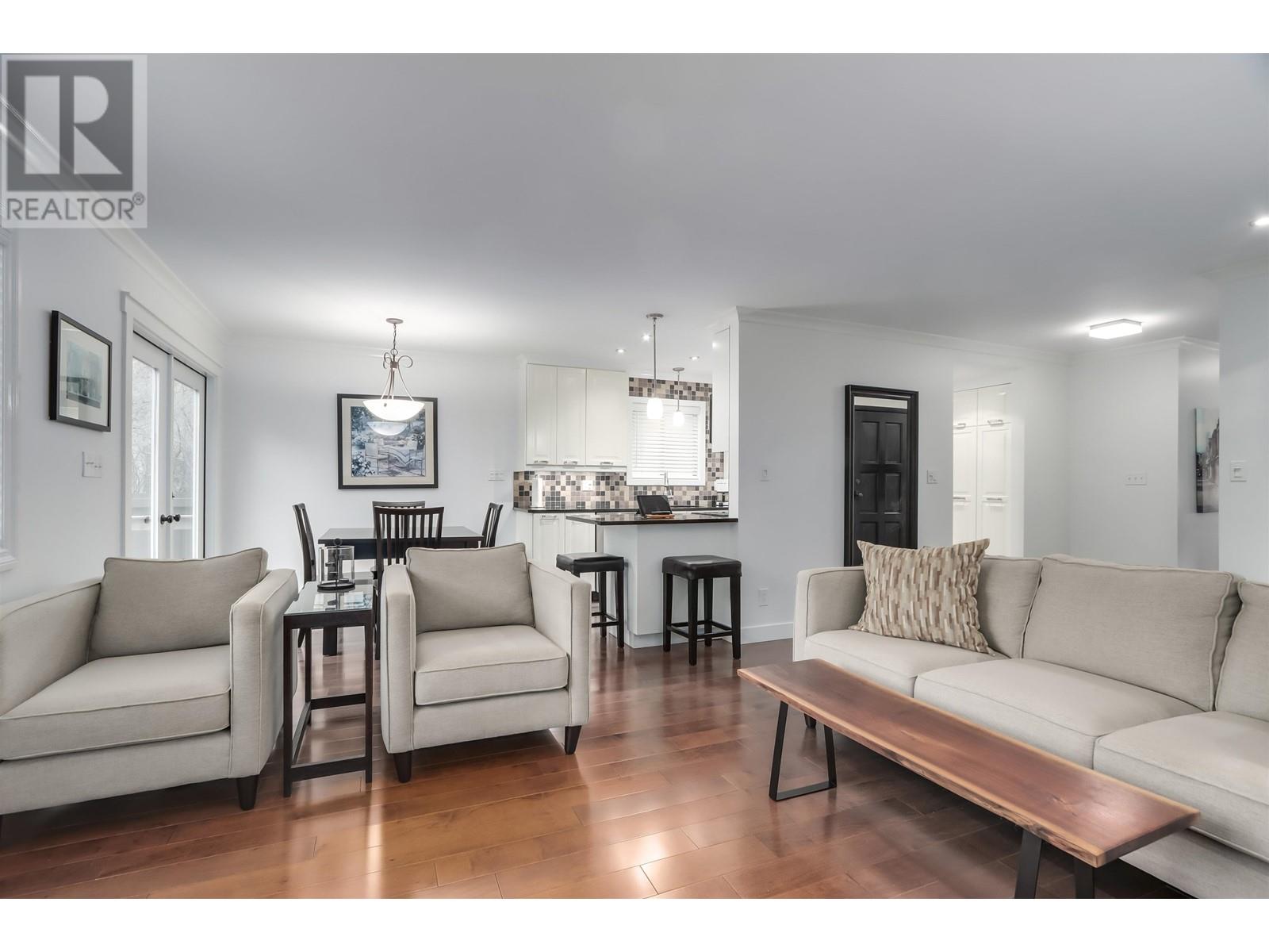 Property at 6590 NELSON AVENUE image 4