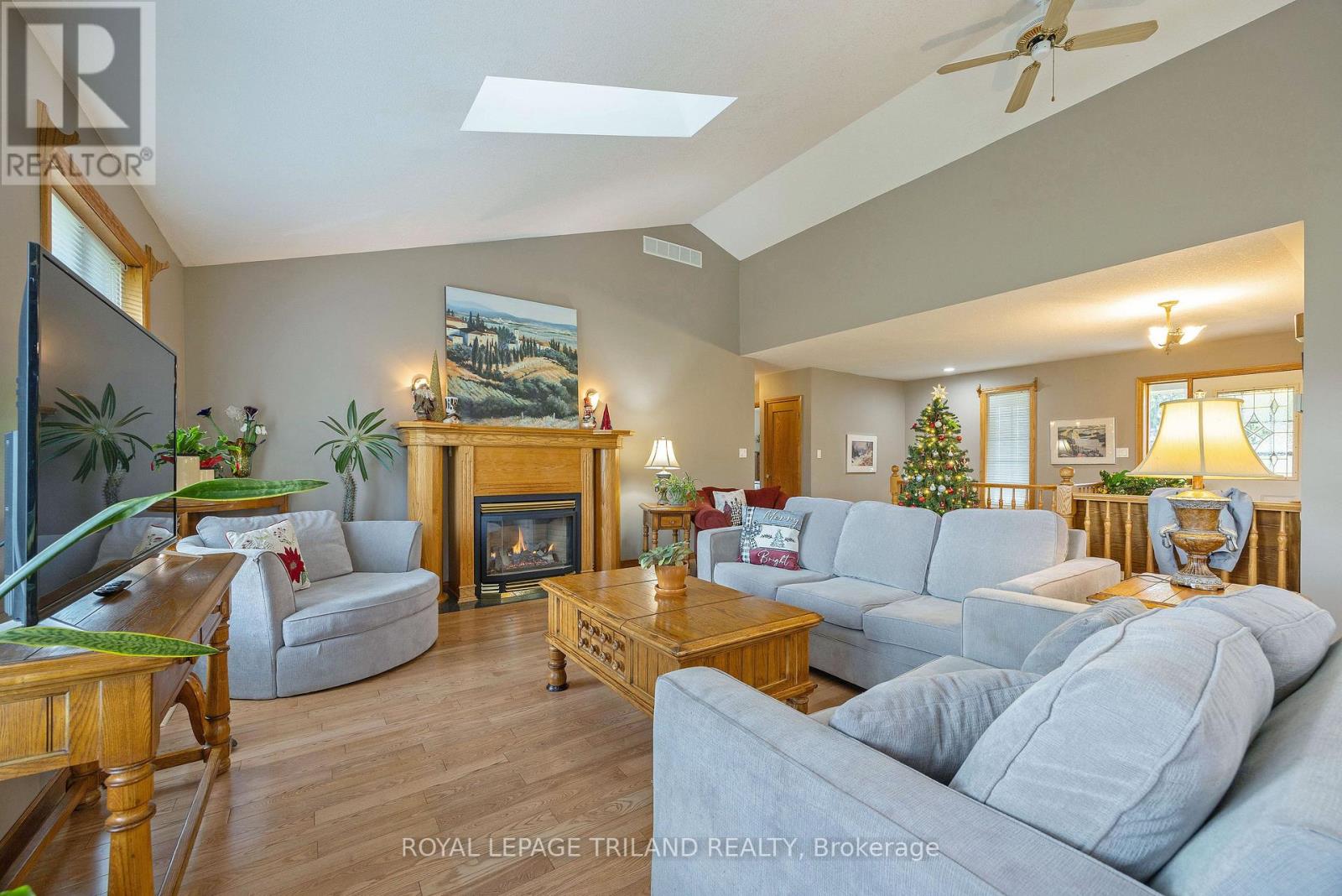22164 Dundonald Road, Southwest Middlesex, Ontario  N0L 1M0 - Photo 12 - X11889671