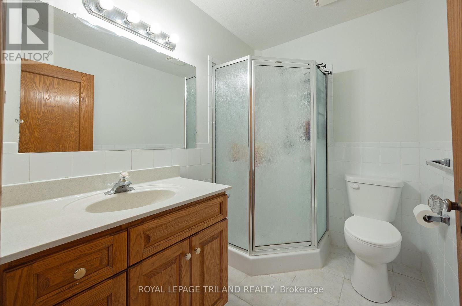 22164 Dundonald Road, Southwest Middlesex, Ontario  N0L 1M0 - Photo 20 - X11889671