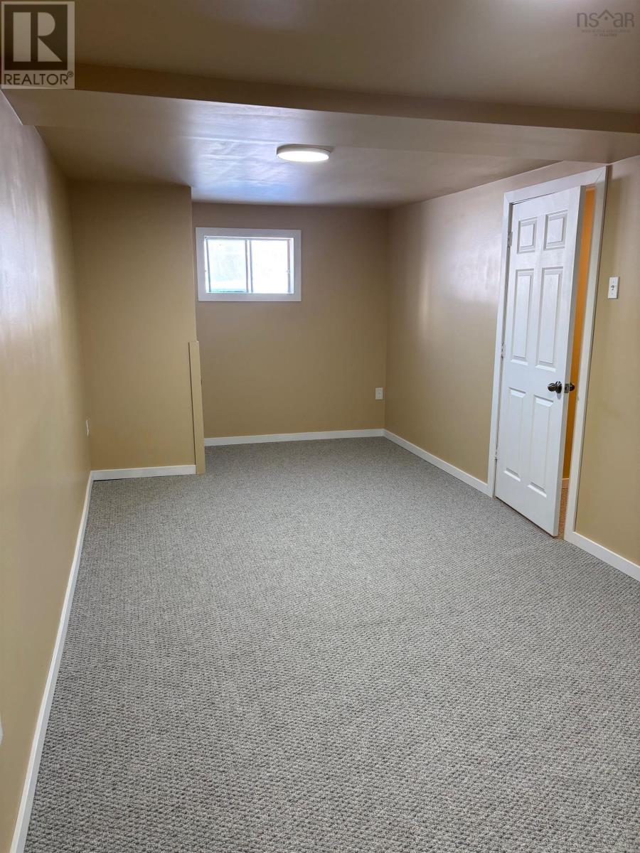 141 Mcintyre Lane, Glace Bay, Nova Scotia  B1A 4S1 - Photo 21 - 202503189