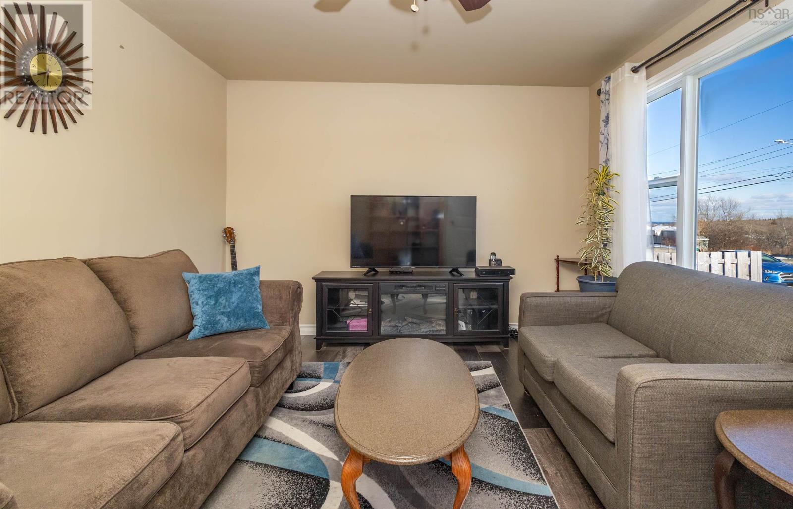 141 Mcintyre Lane, Glace Bay, Nova Scotia  B1A 4S1 - Photo 5 - 202503189