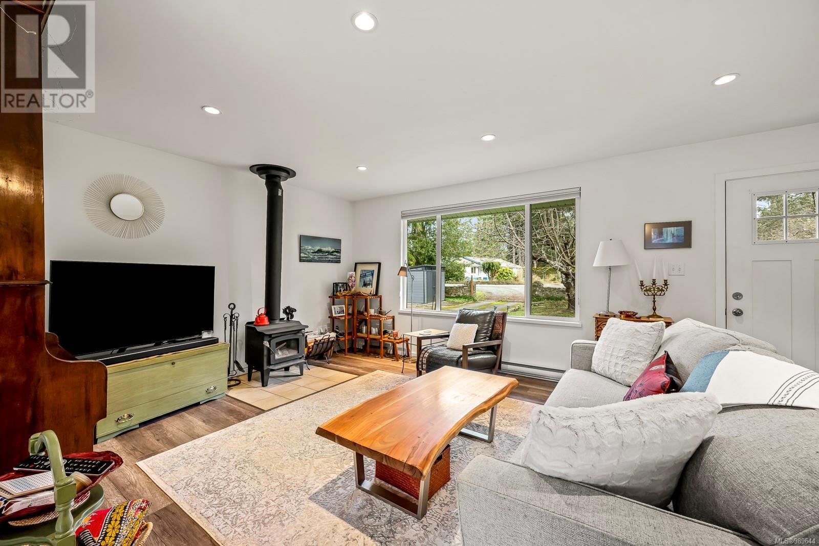 4721 Gail Cres, Courtenay, British Columbia  V9N 5Y3 - Photo 4 - 989644
