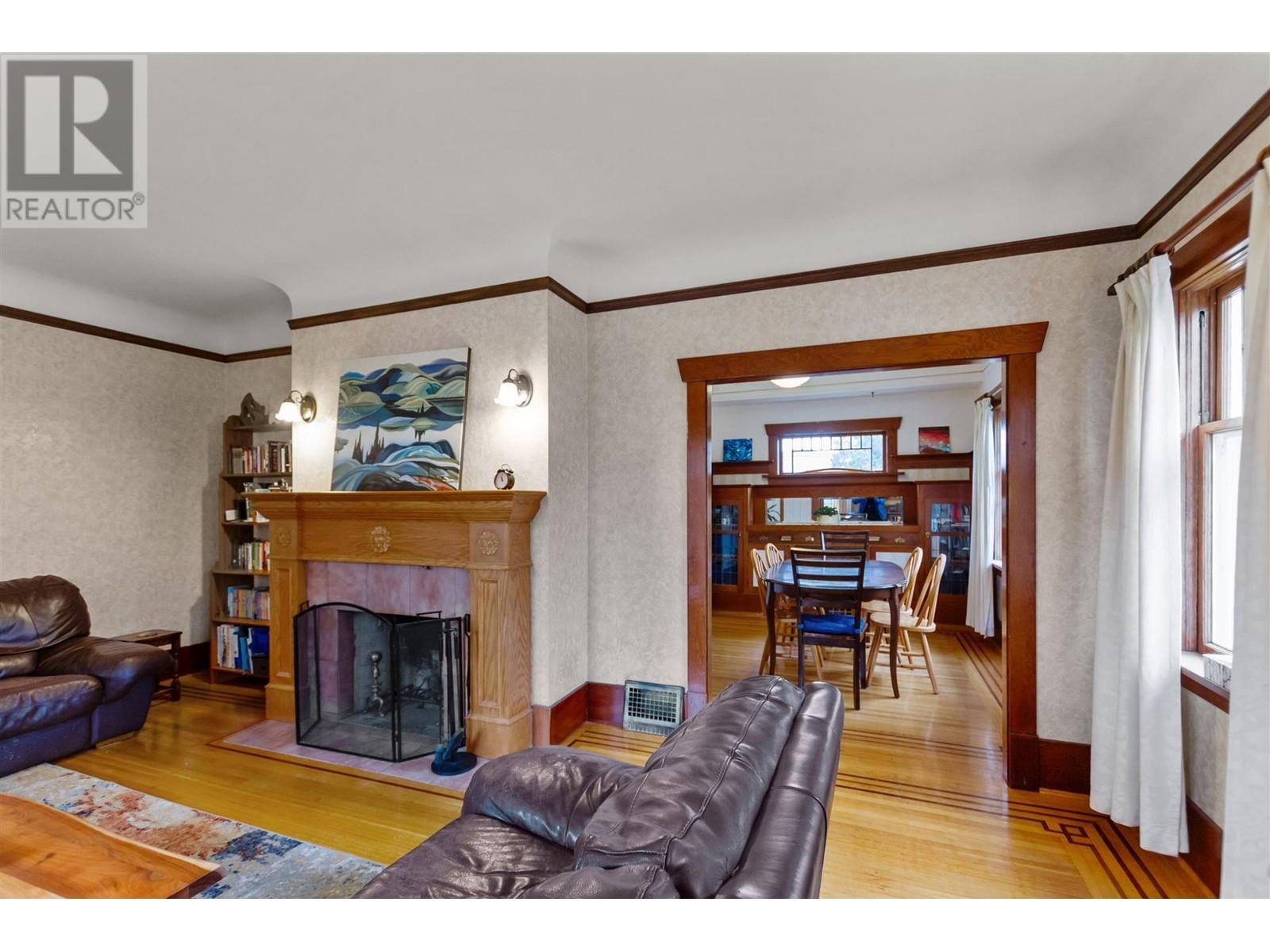 1996 W 44th Avenue, Vancouver, British Columbia  V6M 2E7 - Photo 3 - R2970051