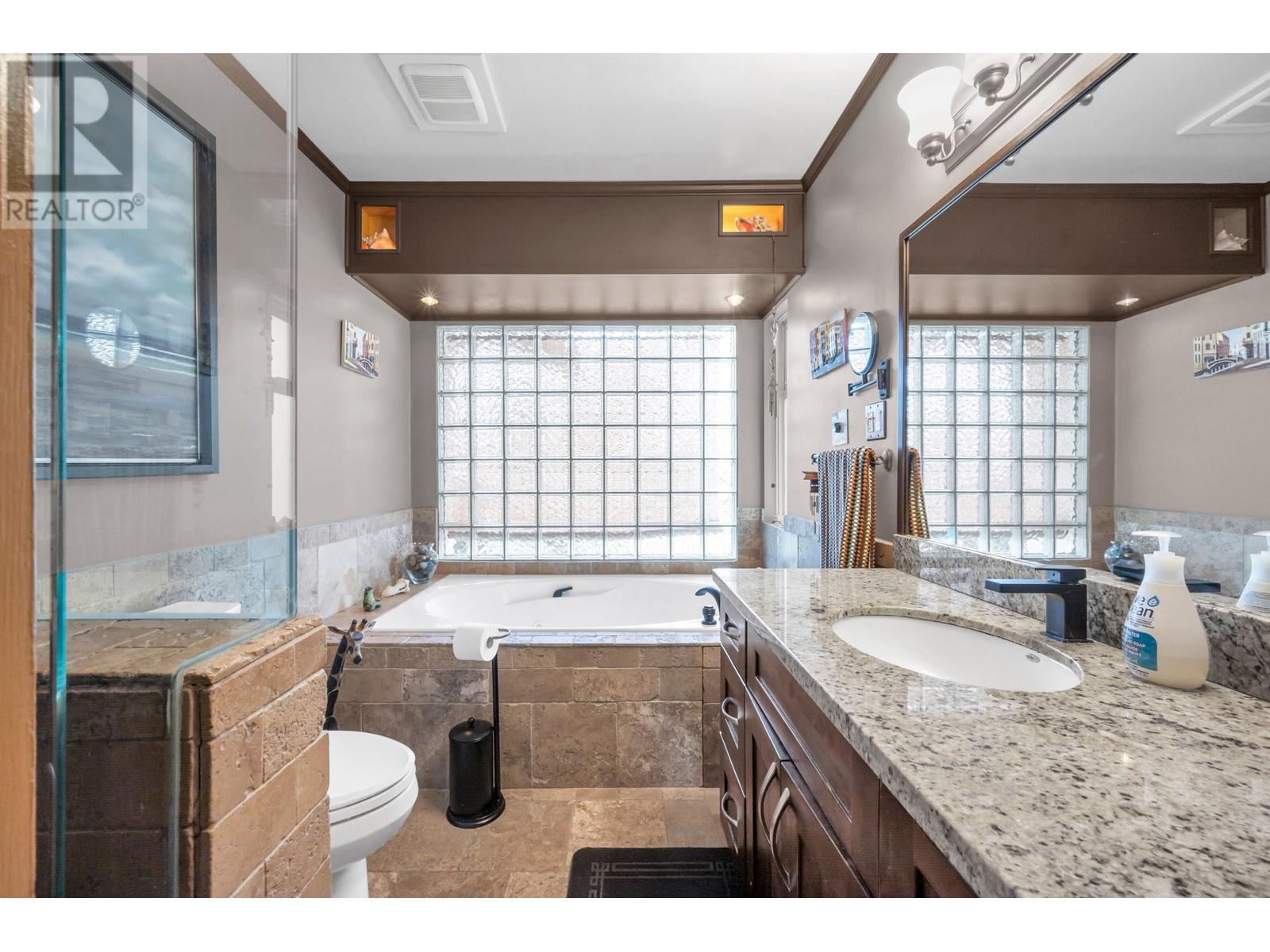 870 Seymour Drive, Coquitlam, British Columbia  V3J 6V7 - Photo 18 - R2973508