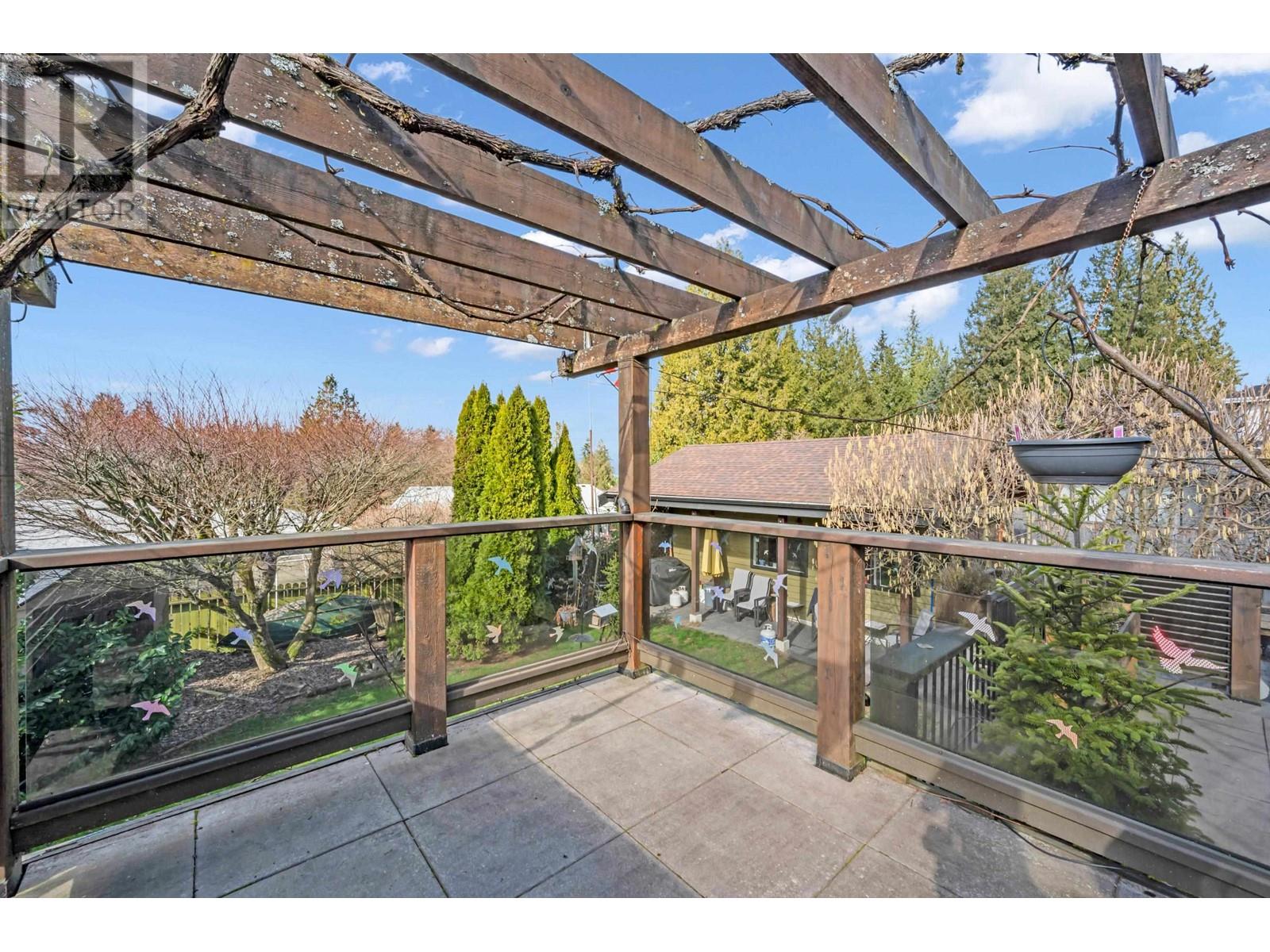 870 Seymour Drive, Coquitlam, British Columbia  V3J 6V7 - Photo 10 - R2973508