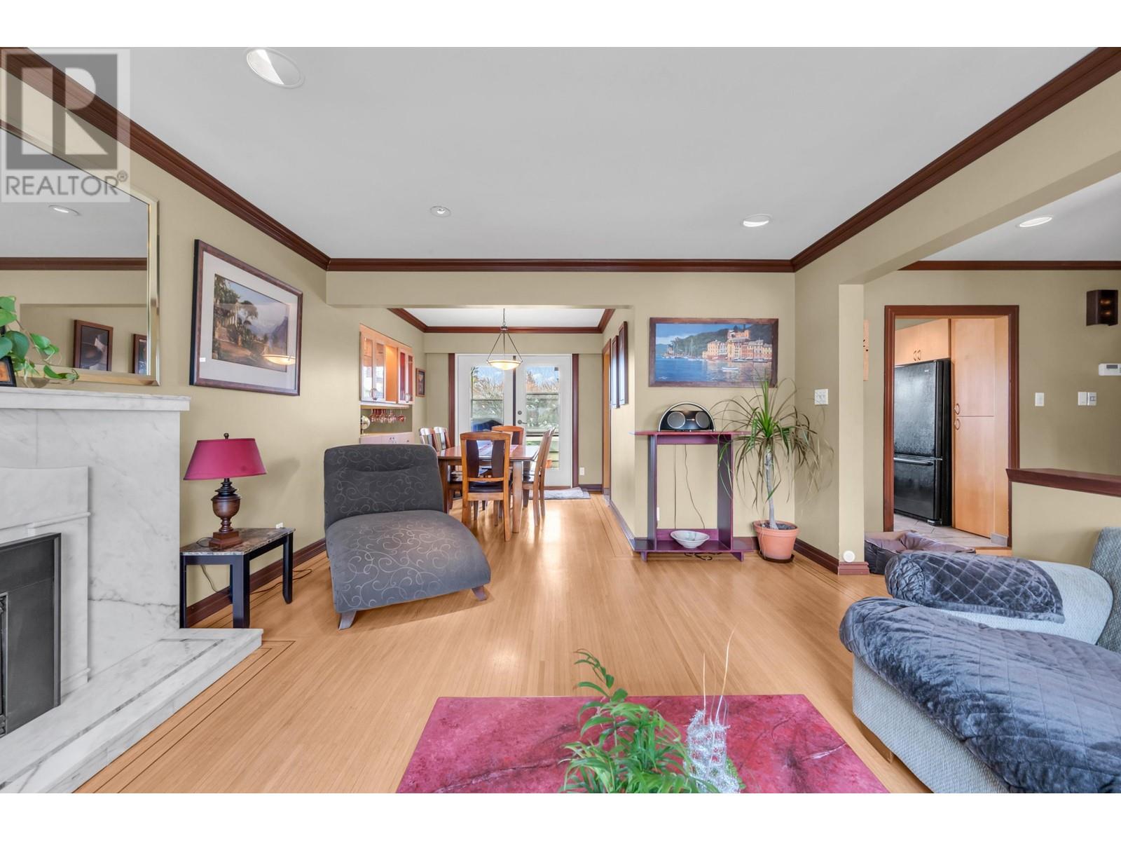 870 Seymour Drive, Coquitlam, British Columbia  V3J 6V7 - Photo 8 - R2973508