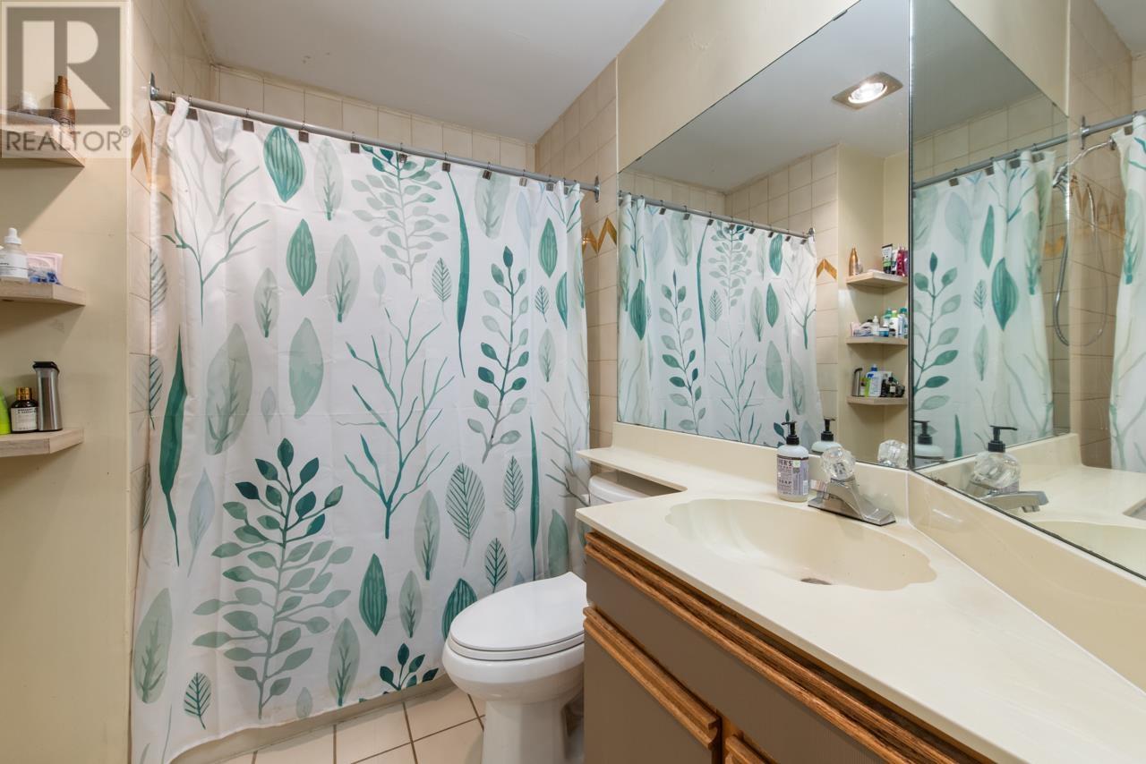 Listing Picture 13 of 22 : 212 1106 PACIFIC STREET, Vancouver / 溫哥華 - 魯藝地產 Yvonne Lu Group - MLS Medallion Club Member