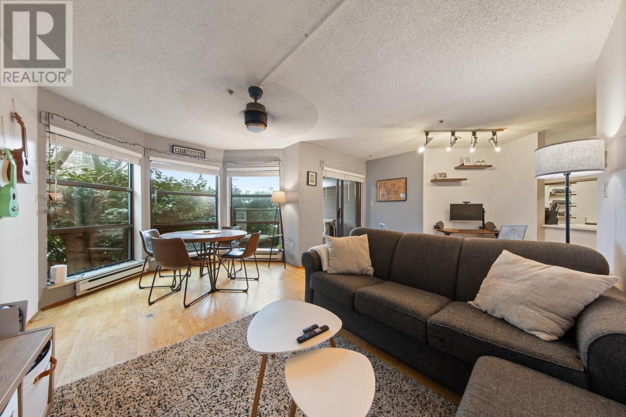 Listing Picture 2 of 22 : 212 1106 PACIFIC STREET, Vancouver / 溫哥華 - 魯藝地產 Yvonne Lu Group - MLS Medallion Club Member