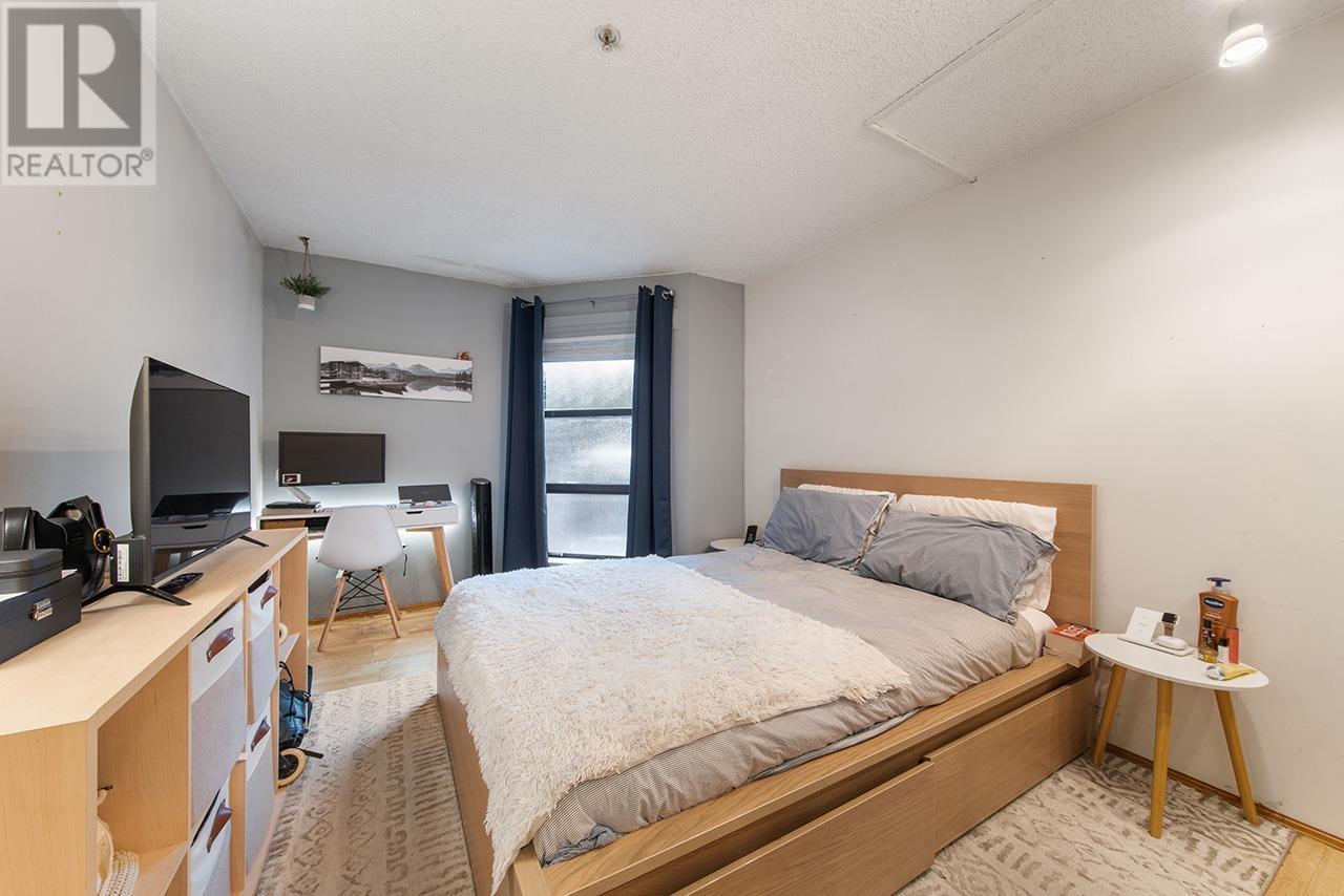 Listing Picture 10 of 22 : 212 1106 PACIFIC STREET, Vancouver / 溫哥華 - 魯藝地產 Yvonne Lu Group - MLS Medallion Club Member