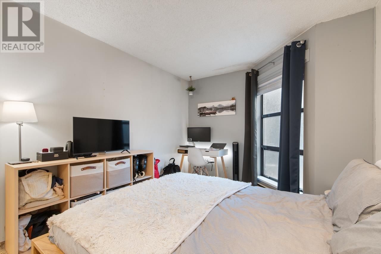 Listing Picture 11 of 22 : 212 1106 PACIFIC STREET, Vancouver / 溫哥華 - 魯藝地產 Yvonne Lu Group - MLS Medallion Club Member