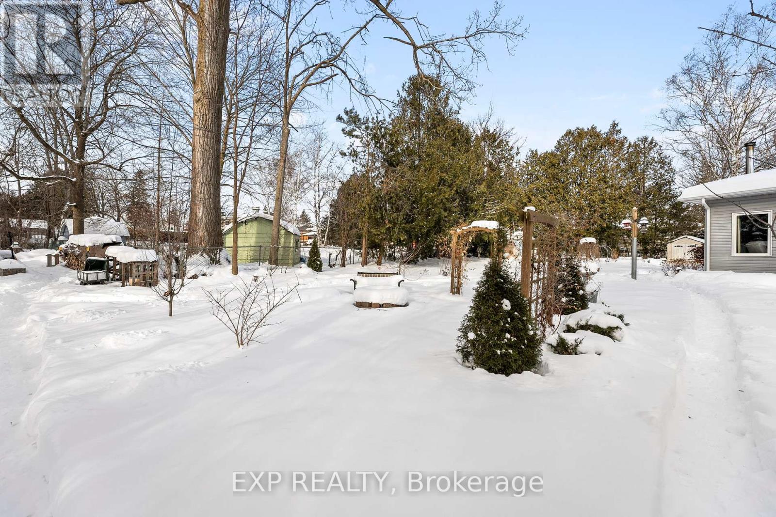 12 Golfview Crescent, Georgina, Ontario  L0E 1R0 - Photo 34 - N11948822