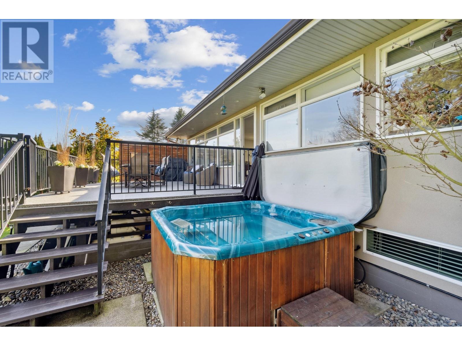 8786 Crest Drive, Burnaby, British Columbia  V3N 4A2 - Photo 35 - R2972687