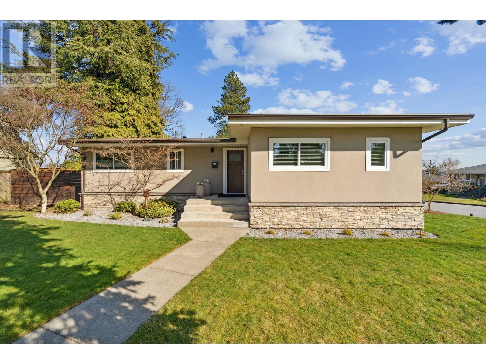 8786 Crest Drive, Burnaby, British Columbia  V3N 4A2 - Photo 1 - R2972687