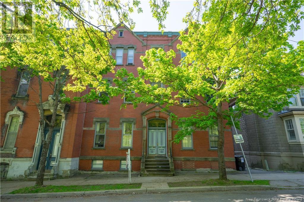 22 Queen Square S., Saint John, New Brunswick  E2L 1R7 - Photo 2 - NB113185