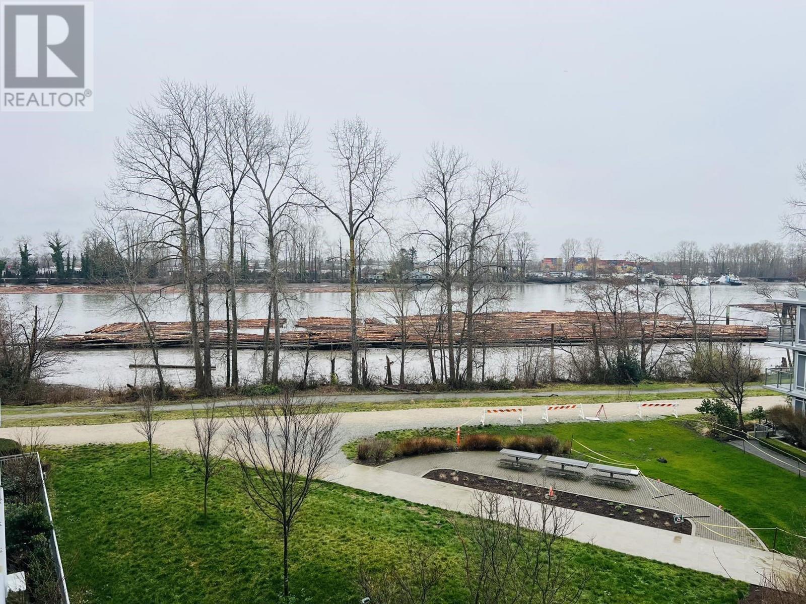 Listing Picture 2 of 2 : 406 3188 RIVERWALK AVENUE, Vancouver / 溫哥華 - 魯藝地產 Yvonne Lu Group - MLS Medallion Club Member