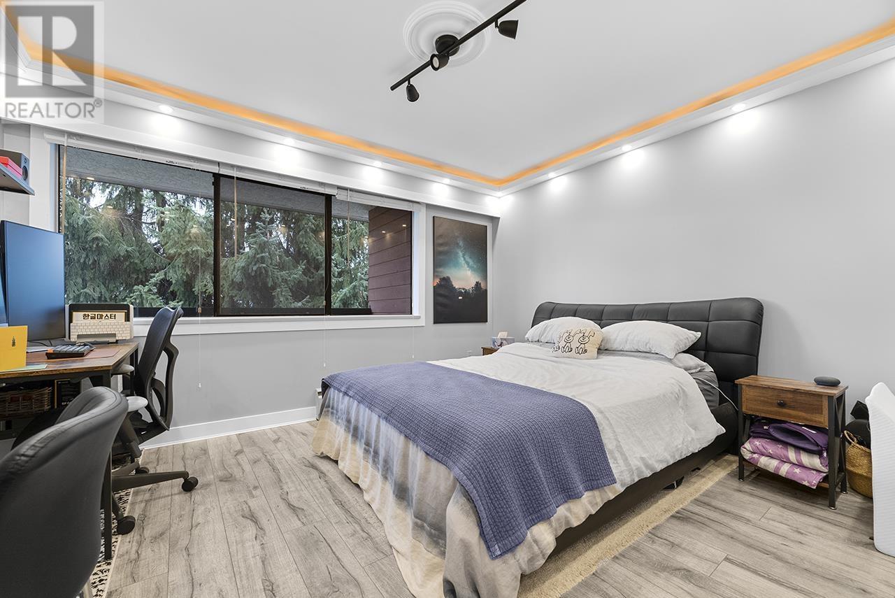 Listing Picture 11 of 17 : 306 7180 LINDEN AVENUE, Burnaby / 本拿比 - 魯藝地產 Yvonne Lu Group - MLS Medallion Club Member
