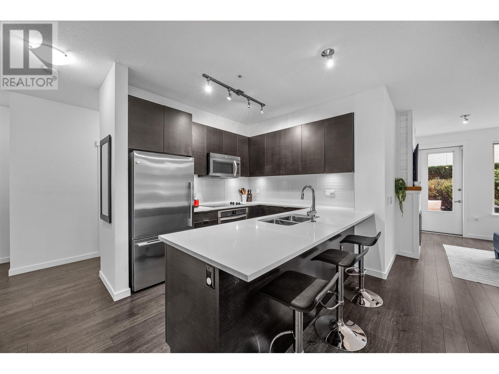 118 2665 Mountain Highway, North Vancouver, British Columbia  V7J 0A8 - Photo 11 - R2973549