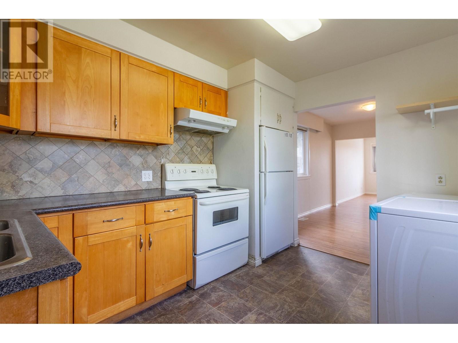 5630 Lincoln Street, Vancouver, British Columbia  V5R 4P4 - Photo 12 - R2973542
