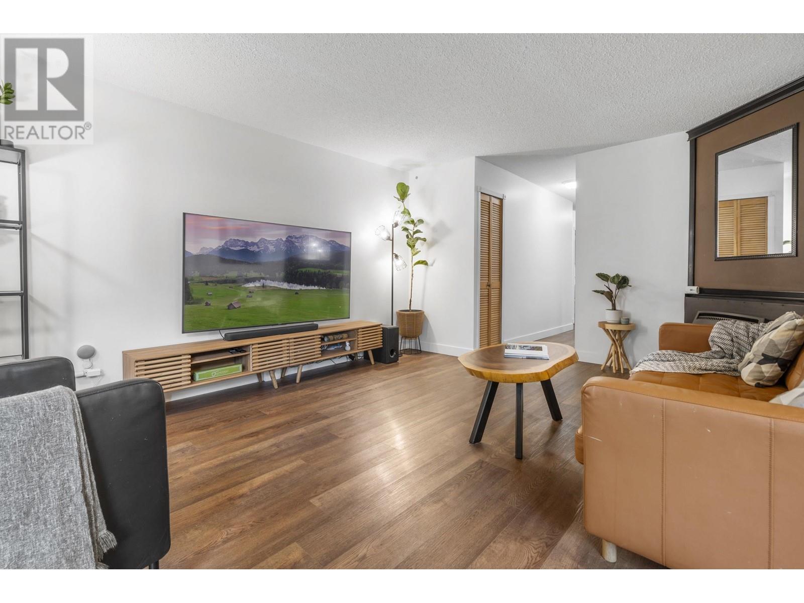 2541 Gordon Avenue, Port Coquitlam, British Columbia  V3C 3Z3 - Photo 14 - R2972159