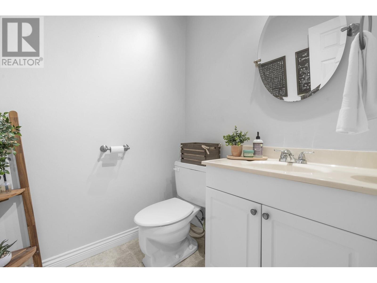 2541 Gordon Avenue, Port Coquitlam, British Columbia  V3C 3Z3 - Photo 15 - R2972159