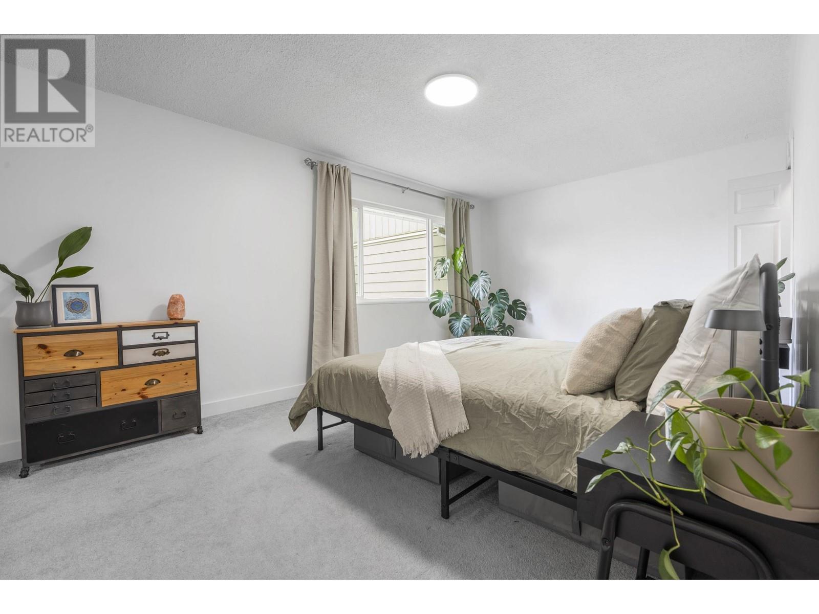 2541 Gordon Avenue, Port Coquitlam, British Columbia  V3C 3Z3 - Photo 20 - R2972159