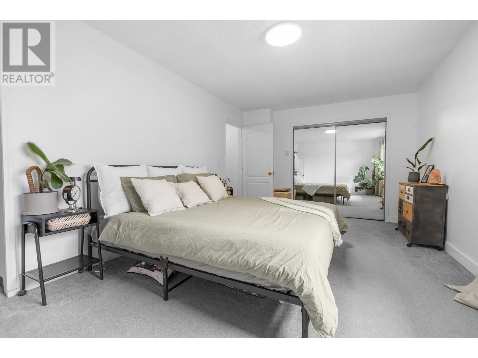 2541 Gordon Avenue, Port Coquitlam, British Columbia  V3C 3Z3 - Photo 22 - R2972159