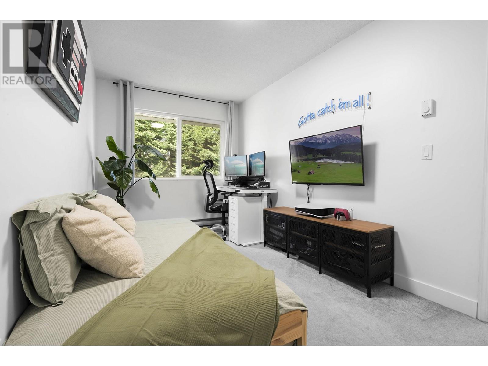 2541 Gordon Avenue, Port Coquitlam, British Columbia  V3C 3Z3 - Photo 24 - R2972159