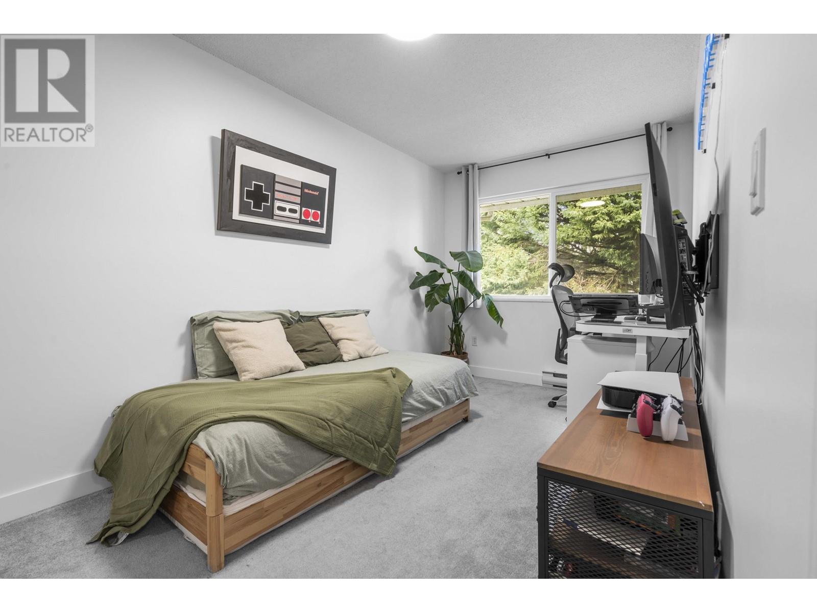 2541 Gordon Avenue, Port Coquitlam, British Columbia  V3C 3Z3 - Photo 23 - R2972159