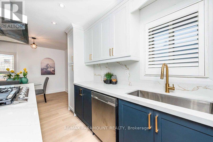 6 Arkley Crescent, Toronto, Ontario  M9R 3S3 - Photo 11 - W12000743