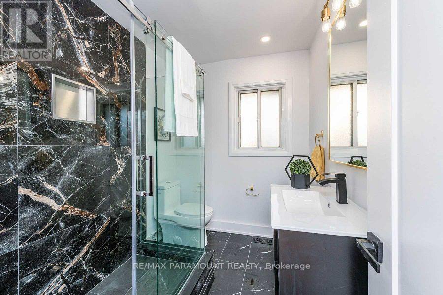 6 Arkley Crescent, Toronto, Ontario  M9R 3S3 - Photo 25 - W12000743