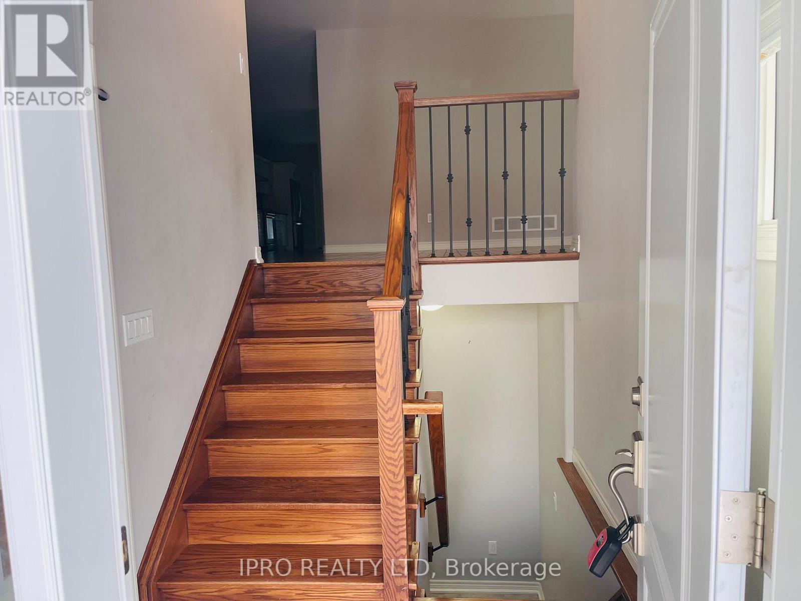 22 Elm Street, St. Catharines, Ontario  L2P 2B7 - Photo 20 - X12000749