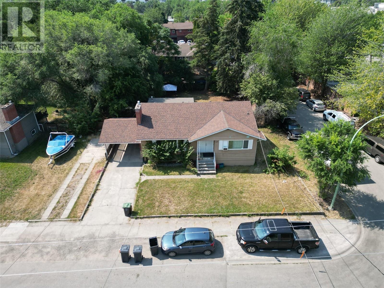 Property at 1257 Belaire Avenue image 1