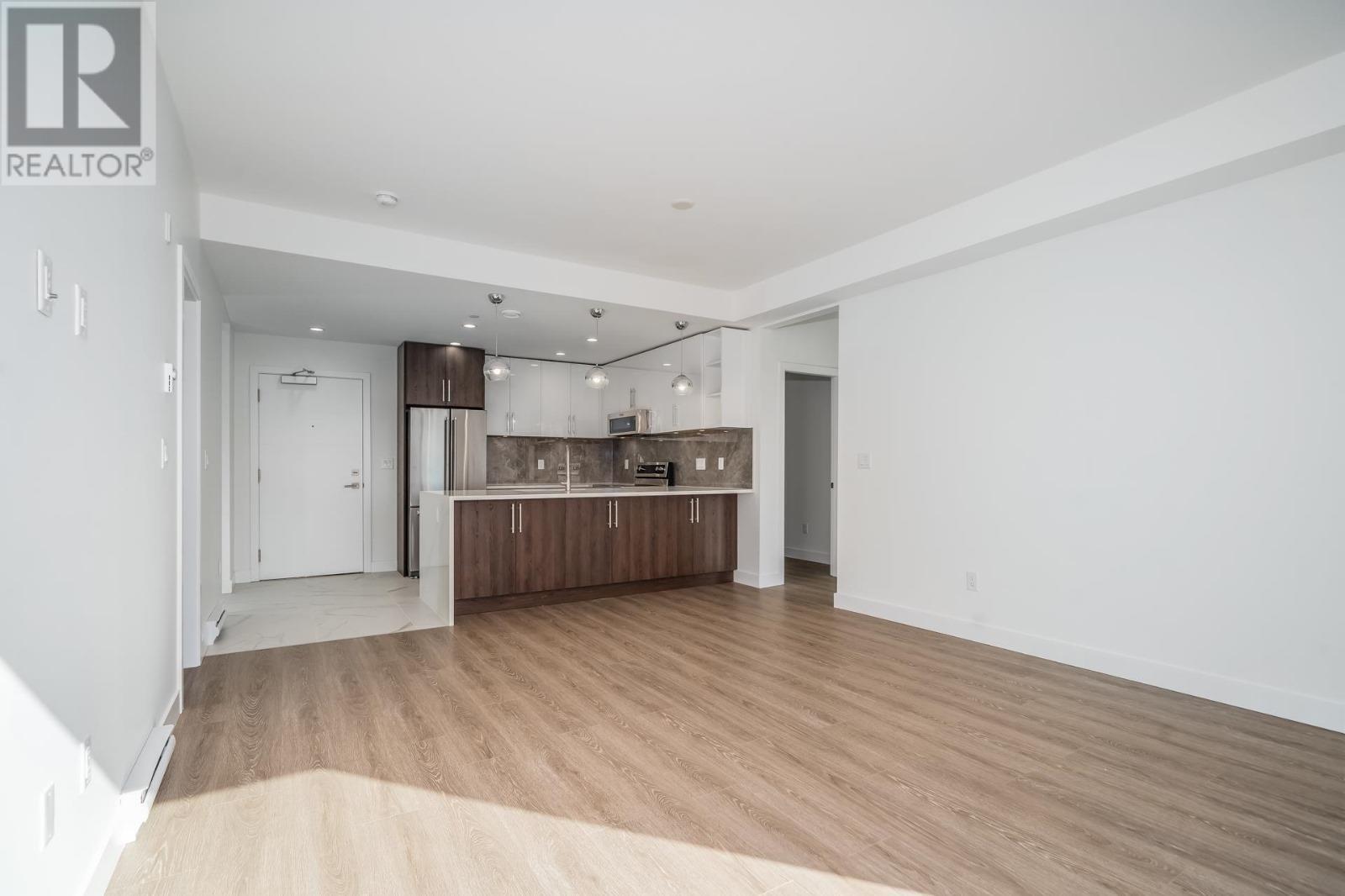 304 11703 Fraser Street, Maple Ridge, British Columbia  V2X 2L8 - Photo 4 - R2972482