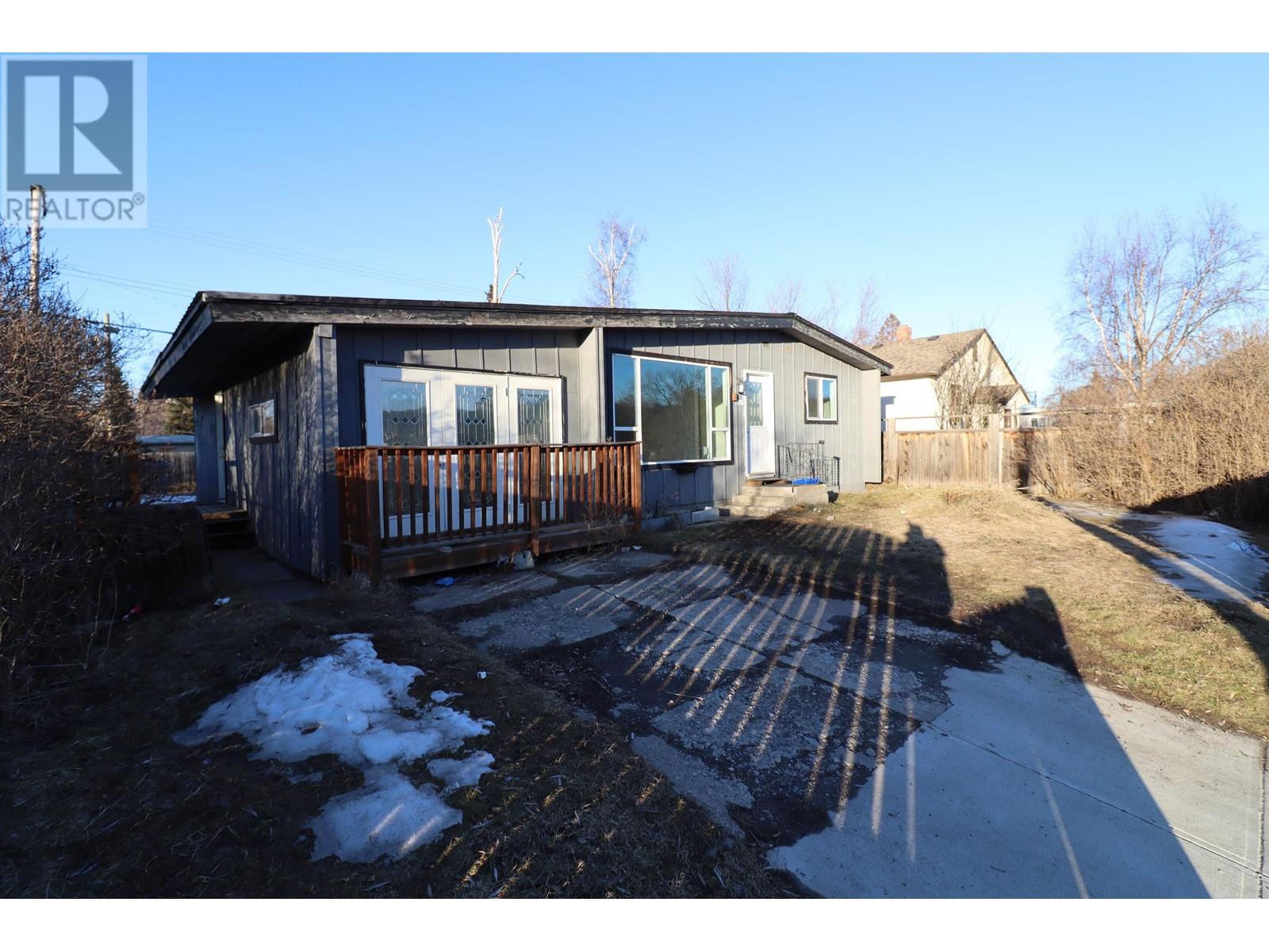 Property at 1274 20TH AVENUE image 2