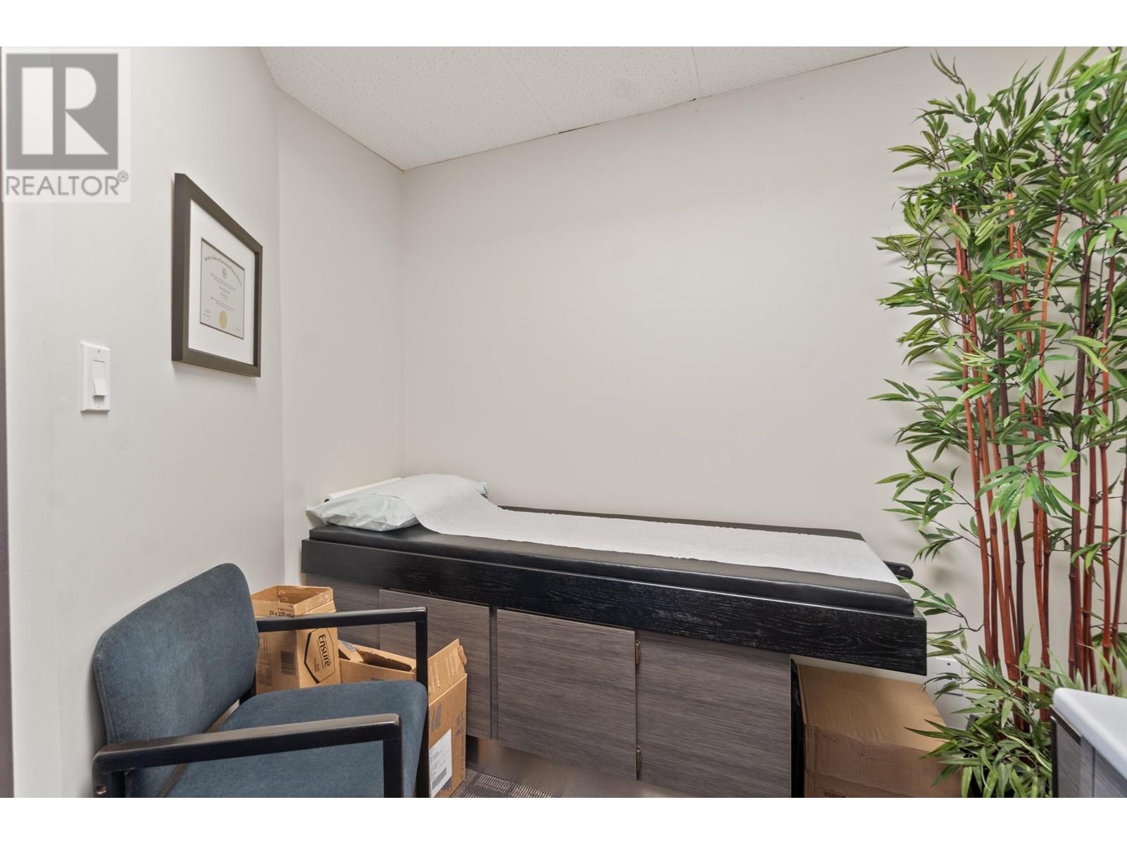 206 135 E 15th Street, North Vancouver, British Columbia  V7L 2P7 - Photo 11 - C8066611